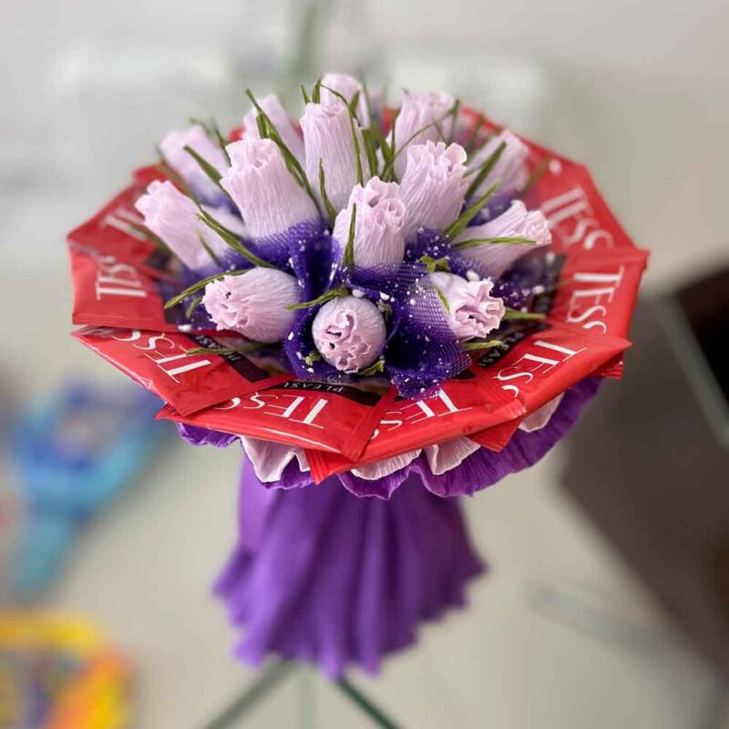 Букет из конфет лаванда